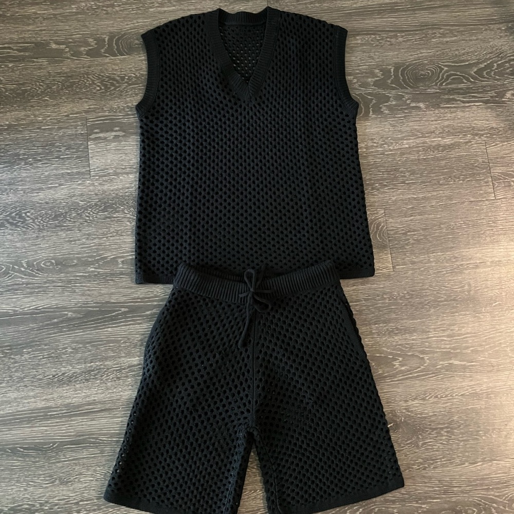 Black Sleeveless Knit Set